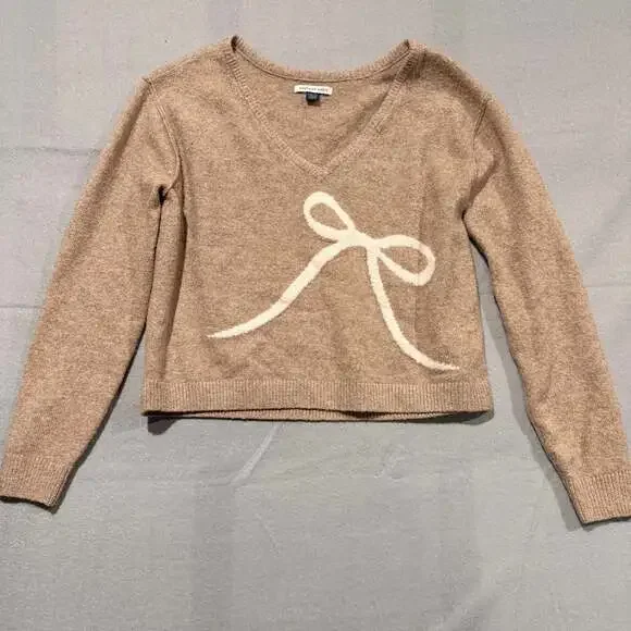 American Eagle Tan V-Neck Sweater with Bow Detail - Picture 1 of 6